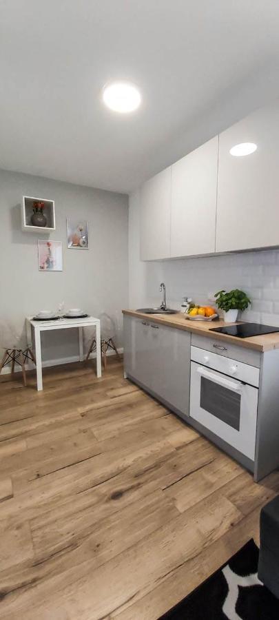 Bezagenta Mozart6 Studio Easy Access To City Wifi Varsovia Exterior foto